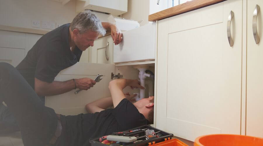 Professional burst pipe repair services in Salix, IA